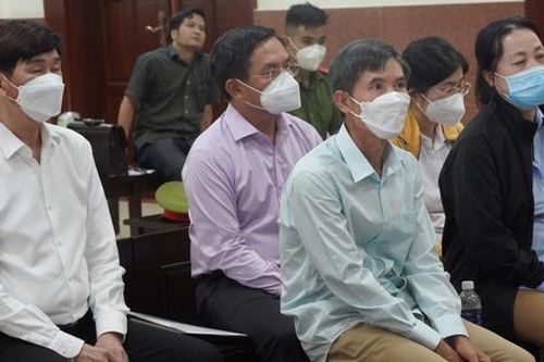 Cựu Giám đốc Sở Xây dựng TP. HCM kêu oan, tòa dời ngày tuyên án vụ Sagri