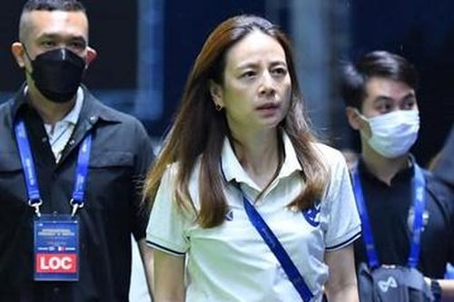 Madam Pang treo thưởng 1 triệu baht nếu Thái Lan thắng Sri Lanka