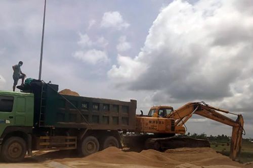 Loạt sai phạm trong quản lý mỏ, khai thác đất, cát ở Quảng Ngãi