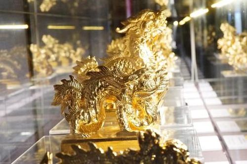 Về Huế chiêm ngưỡng 32 phiên bản kim ấn triều Nguyễn độc đáo