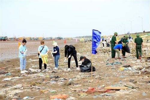 Míttinh kỷ niệm Ngày Đại dương thế giới và Tuần lễ Biển và Hải đảo