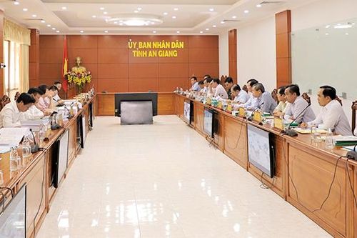 Đoàn công tác liên ngành Trung ương thẩm định thành lập mới đơn vị hành chính đô thị ở huyện Tịnh Biên, Chợ Mới, An Phú