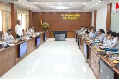 Đoàn công tác liên ngành Trung ương thẩm định thành lập mới đơn vị hành chính đô thị ở huyện Tịnh Biên, Chợ Mới, An Phú
