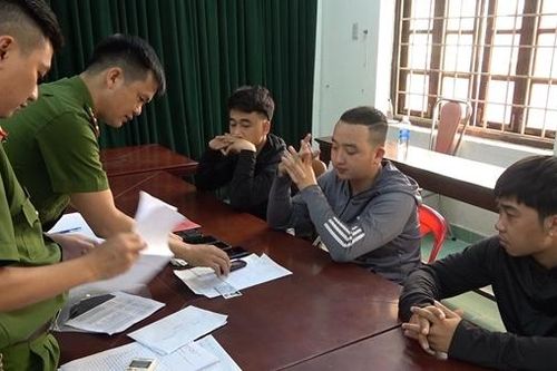 Tạm giữ 3 thanh niên từ Hải Phòng vào Huế cho vay lãi suất 'cắt cổ'
