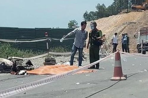 Truy tìm ô tô tông xe máy khiến một người tử vong rồi bỏ chạy