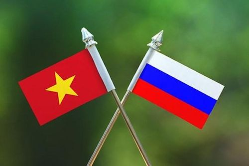 Điện mừng Quốc khánh Liên bang Nga