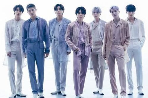 BTS càn quét các bảng xếp hạng iTunes toàn cầu với album 'Proof'