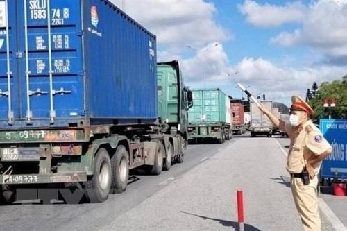 Bộ Giao thông Vận tải chấn chỉnh về xếp hàng hóa trên xe ô tô