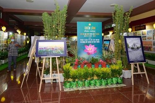 Ngắm chùm ảnh triển lãm chào mừng 40 năm thành lập, Đại hội Phật giáo TP.HCM lần thứ X