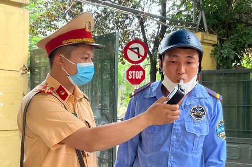 Ngăn chặn đà gia tăng đối tượng là trung niên sử dụng rượu bia