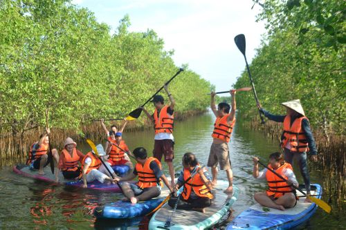 Các điểm khai thác du lịch sinh thái như ao hồ, sông suối tại Thừa Thiên Huế : Rà soát lại công tác cứu hộ cứu nạn