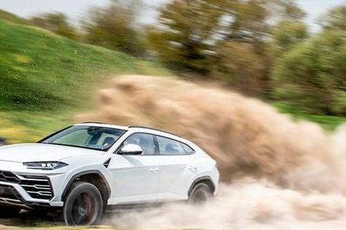 Lamborghini Urus lập kỉ lục về số xe được sản xuất