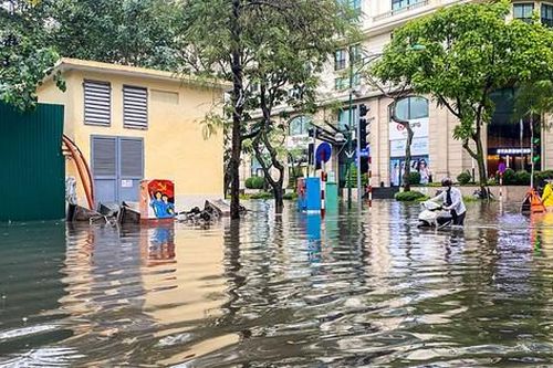 TPHCM có tránh được trận ngập lịch sử như Hà Nội?