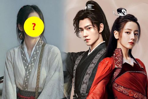 Dương Dương bỏ rơi Địch Lệ Nhiệt Ba để yêu đàn chị xinh đẹp nhưng diễn dở trong Trường Nhai Trường?