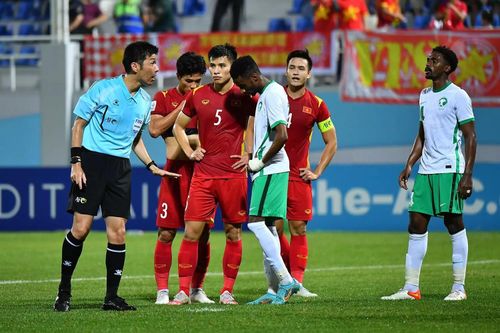 U 23 Việt Nam 0 - 2 U23 Saudi Arabia: Được trải nghiệm để mai ngày vững bước…