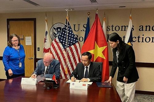 Hải quan Việt Nam và Mỹ tăng cường phối hợp chống gian lận thương mại
