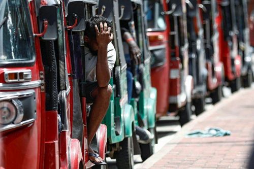 Viên chức Sri Lanka được giảm ngày làm để tăng gia