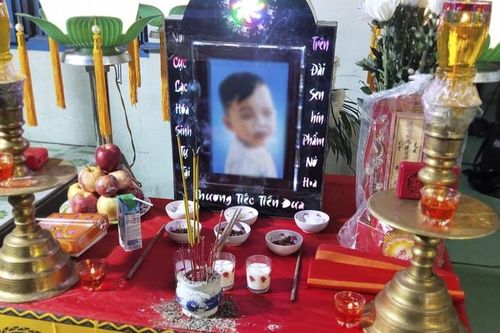 Long An: Bắt tạm giam kẻ bạo hành bé trai 18 tháng tuổi đến tử vong