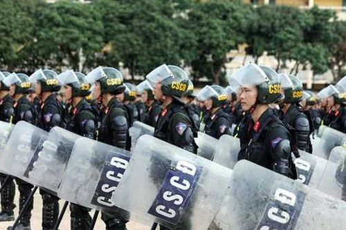 Quốc hội biểu quyết thông qua dự án Luật Cảnh sát cơ động