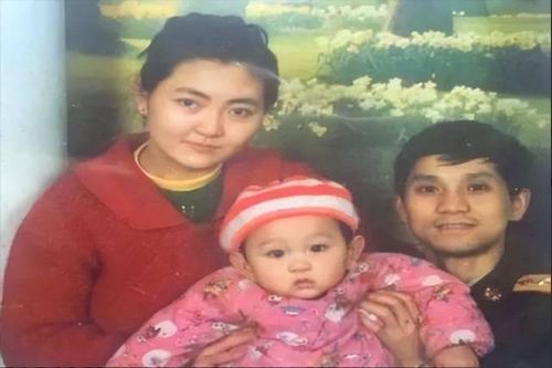 Kết quả ADN sai sót, người mẹ nhận nhầm con suốt 23 năm