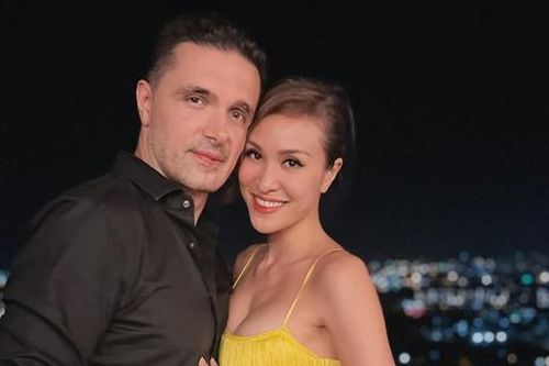 Phương Mai - nữ MC nóng bỏng và cuộc hôn nhân viên mãn