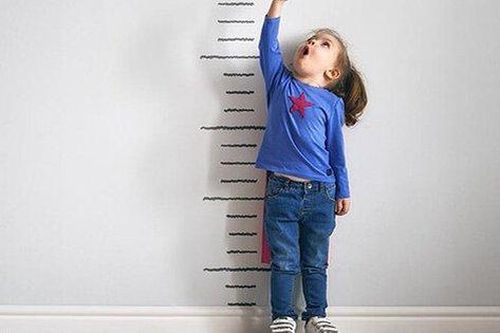 Bé gái 5 tuổi bị viêm gan cấp vì mẹ cho uống thực phẩm chức năng tăng chiều cao hàng 'xách tay'