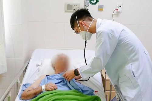 Cần Thơ: Dùng thuốc an thần quá liều, cụ bà rơi vào hôn mê