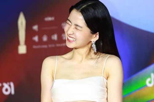 Diễn viên bán hàng siêu thị trước khi nổi tiếng