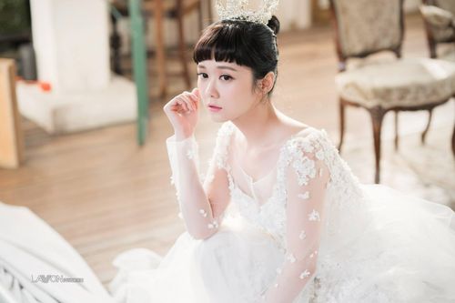 Jang Na Ra tổ chức lễ cưới riêng tư