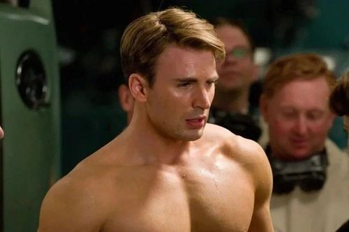 Chris Evans giảm 7 kg sau khi ngừng đóng Captain America