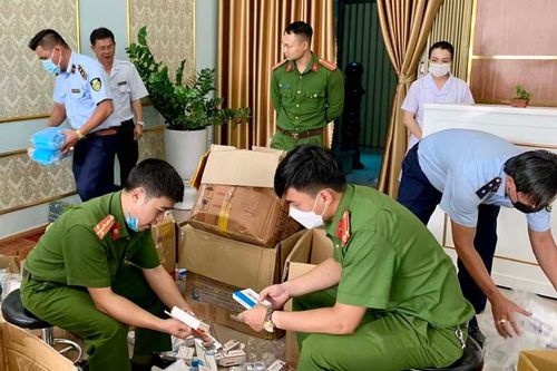 Gia Lai: Xử phạt 90 triệu đồng, đình chỉ hoạt động 12 tháng cơ sở thẩm mỹ chui