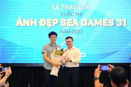 Trao giải cuộc thi 'Ảnh đẹp SEA Games 31'