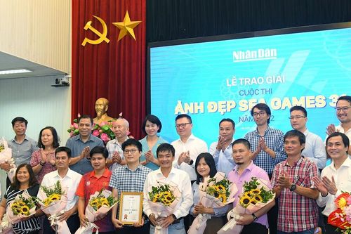 Hình ảnh Lễ trao giải cuộc thi 'Ảnh đẹp SEA Games 31'