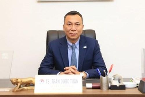 Quyền chủ tịch VFF Trần Quốc Tuấn nhận vinh dự đặc biệt tại chung kết U23 châu Á