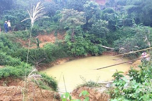 Tuyên Quang: Hai cháu bé rơi xuống bể nước, một cháu tử vong thương tâm