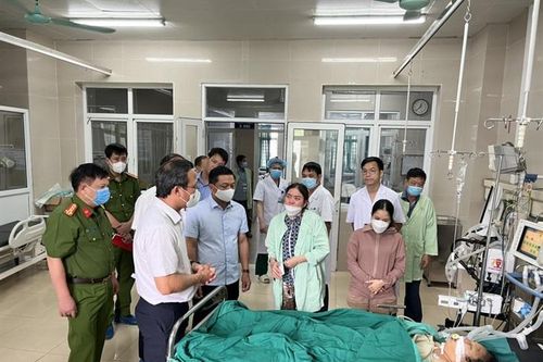 Xử lý vụ tai nạn giao thông đặc biệt nghiêm trọng làm 4 người tử vong trên QL1A