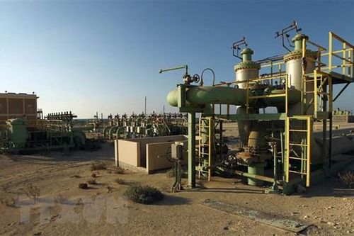 Sản lượng dầu thô của Libya giảm xuống 100.000 thùng mỗi ngày