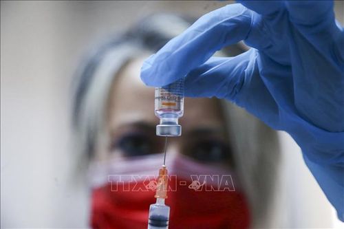 Mỹ: FDA khuyến nghị sử dụng vaccine của Moderna cho nhóm từ 6-17 tuổi