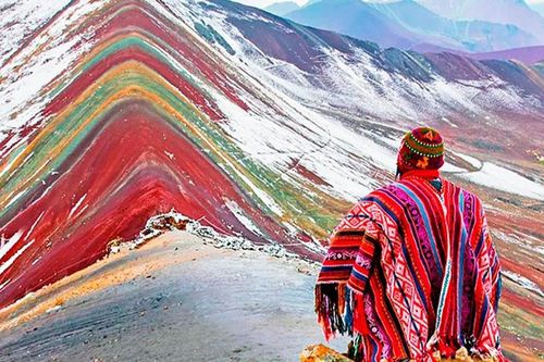 Choáng ngợp trước vẻ đẹp của núi đá Vinicunca