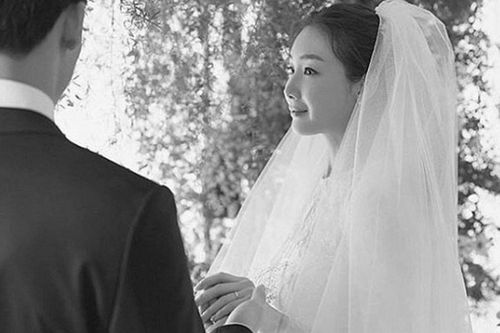 Choi Ji Woo có động thái mới ngầm phủ nhận nghi vấn bị chồng tấn công nhập viện