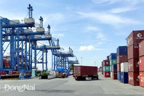 Doanh nghiệp tiếp tục kiến nghị giảm mức thu phí hạ tầng cảng biển