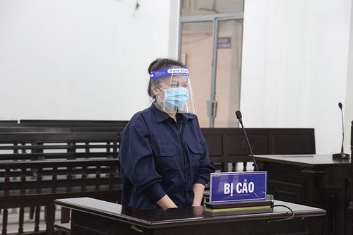 Lừa nhiều người, chiếm đoạt 2,4 tỷ đồng