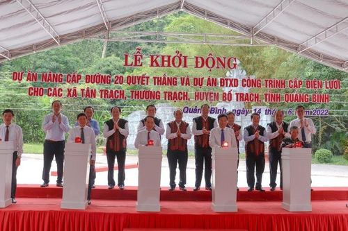 Chủ tịch nước Nguyễn Xuân Phúc dự lễ khởi công Dự án nâng cấp Đường 20 Quyết Thắng