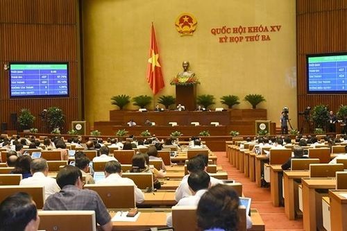 Quốc hội thông qua Luật Thi đua, khen thưởng (sửa đổi)