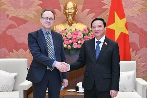 Phó Chủ tịch Quốc hội Nguyễn Khắc Định tiếp Đại sứ Liên bang Nga tại Việt Nam