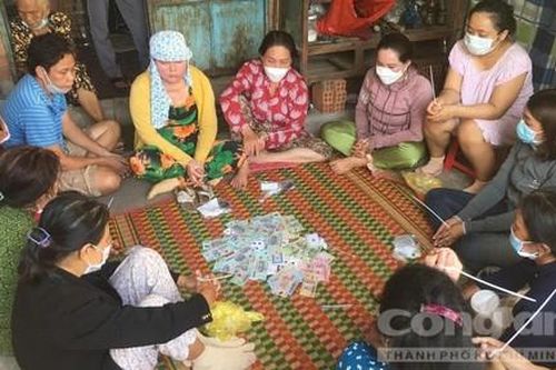 Bình Dương: Triệt phá sòng bài cào của các 'quý bà'