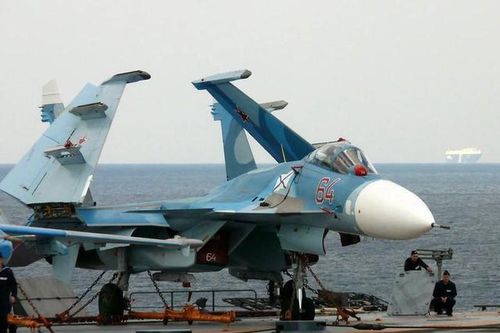 Tại sao Hải quân Nga bỏ Su-33 và dùng MiG-29K để thay thế?