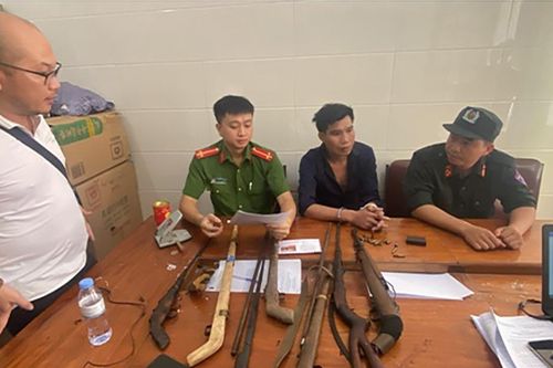 Phá tụ điểm ma túy, tịch thu 7 khẩu súng tự chế