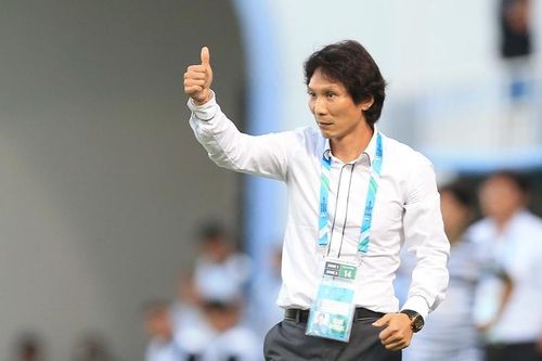 HLV Gong Oh Kyun bất ngờ xin lỗi thủ môn U23 Việt Nam