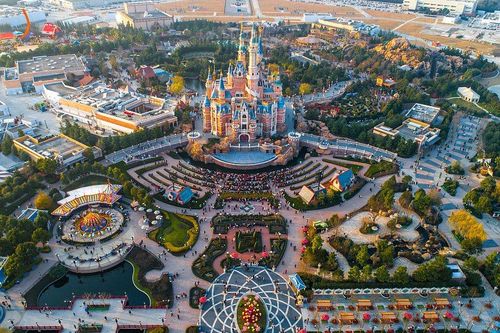 Disney ra mắt gói tour xa xỉ đến 12 công viên chủ đề trên khắp thế giới